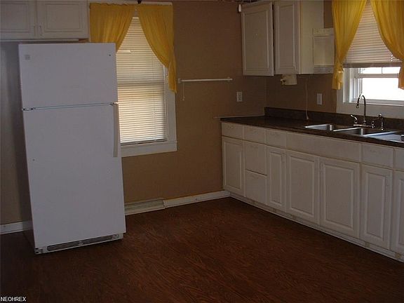 5th image of 8066 Campbell St