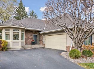 375 Waycliffe Dr S, Wayzata, MN 55391