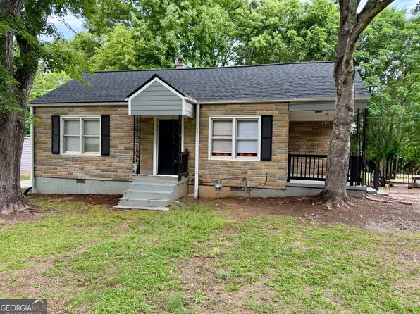 212 Highland Dr, Winder, GA 30680