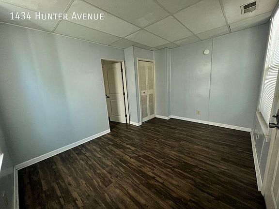 3rd image of 1434 Hunter Ave