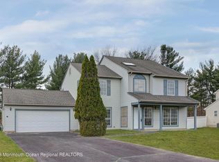 5 Greenfield Rd, Manalapan, NJ 07726