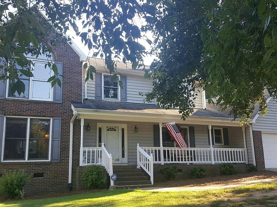 1st image of 122 Summerchase Ln