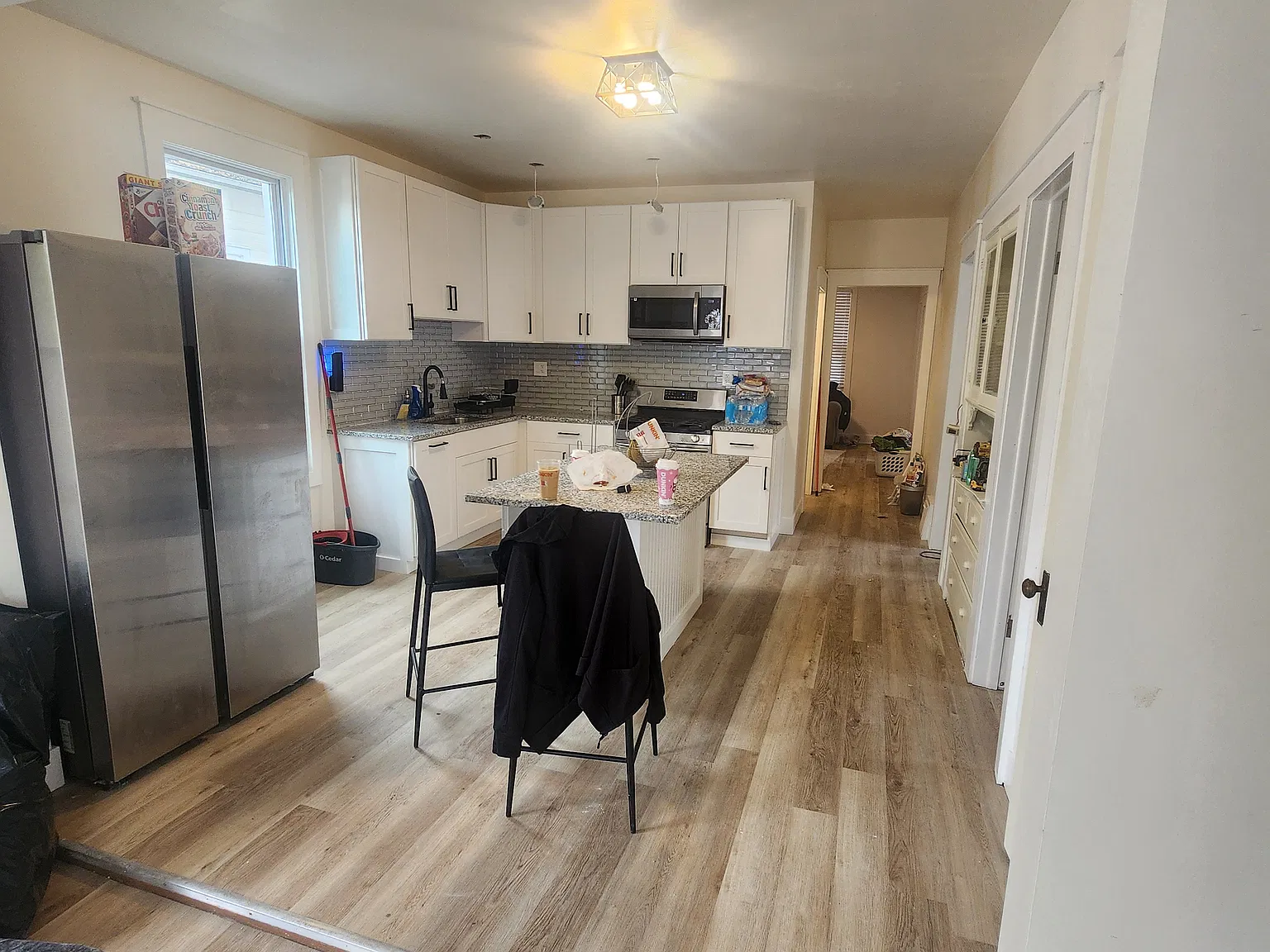 3 bed, 1250 sqft, $2,500 — Photo 3