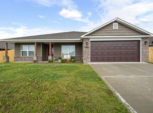 2783 W McLaren Dr, Fayetteville, AR 72704