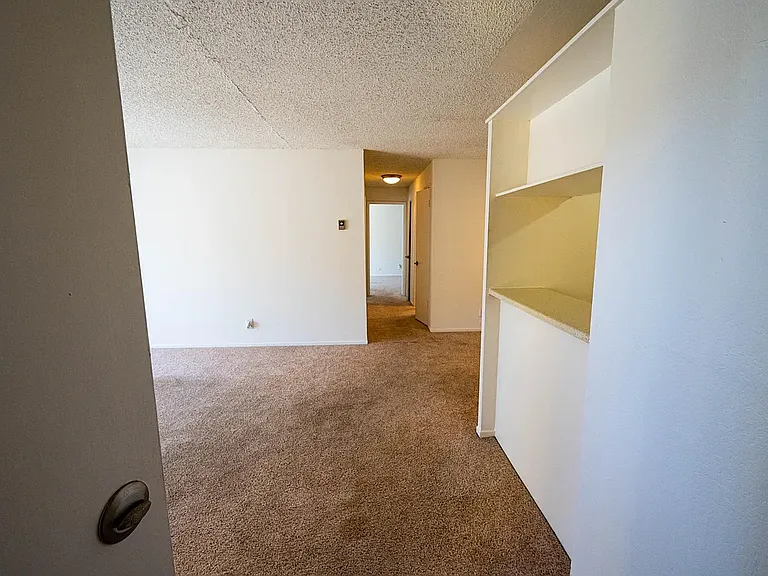 The Cedar 2+1 entry