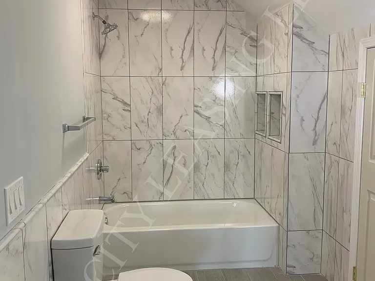 965 Monroe Ave #5 — Photo 8