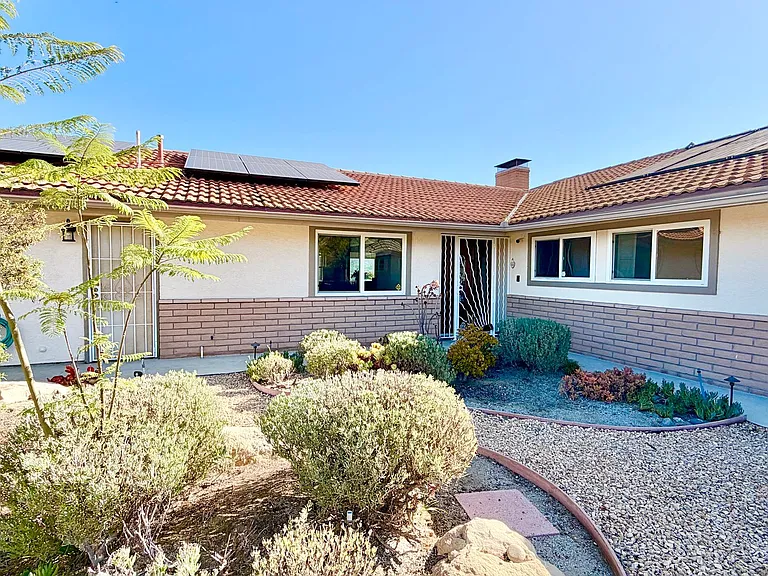1509 Macadamia Dr — Photo 3