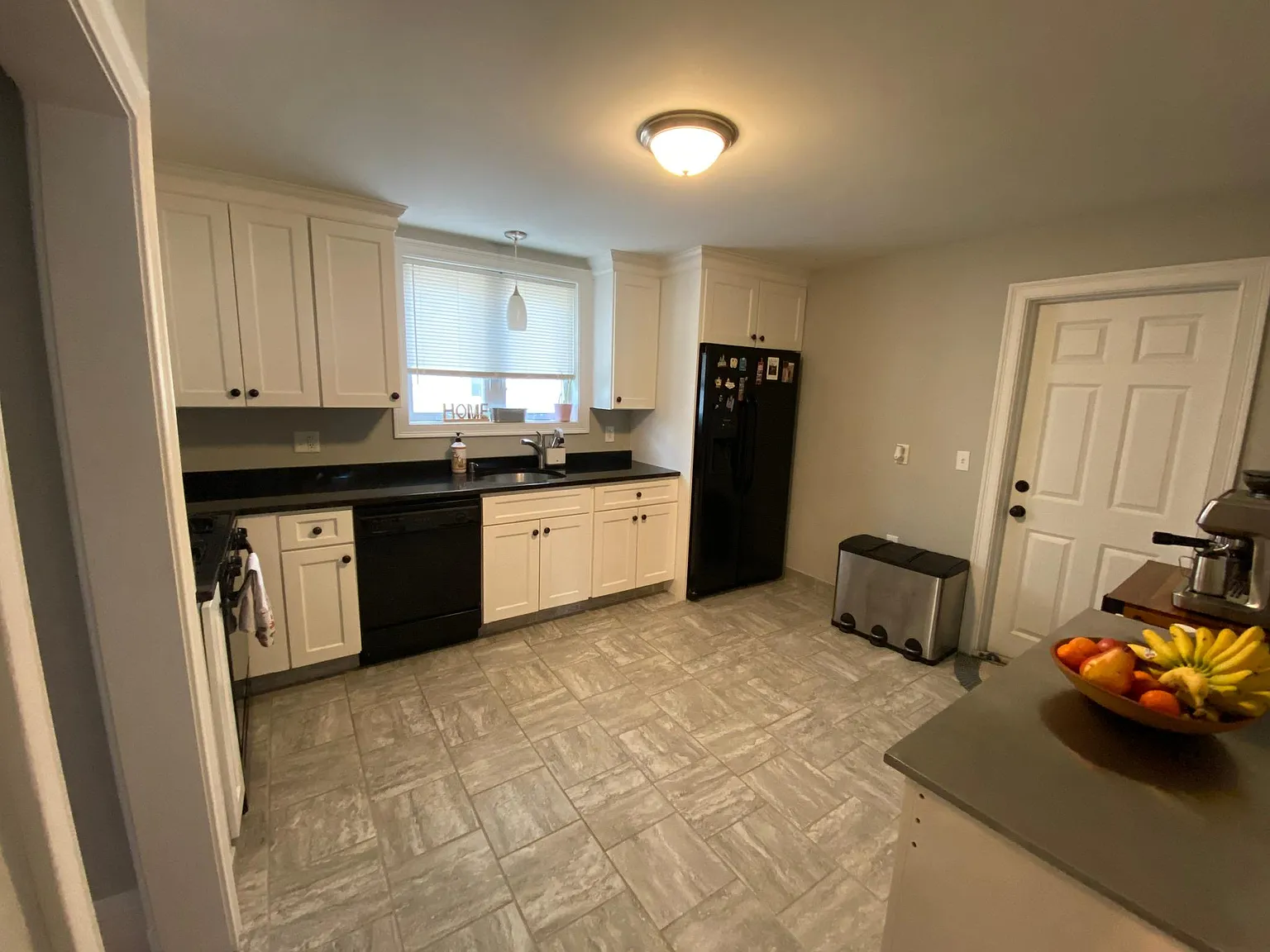 21 Wilbur St — Photo 3