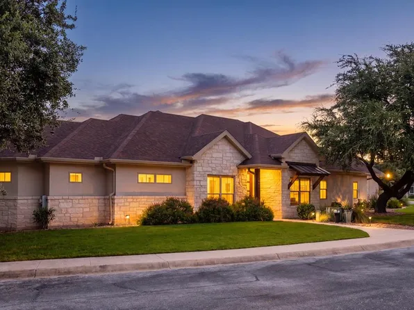 1808 Chalet Cir, Kerrville, TX 78028