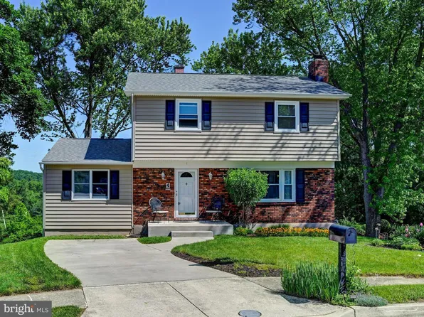 4 Harlow Ct, Cockeysville, MD 21030