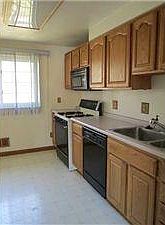 4th image of 199B E White Oak St