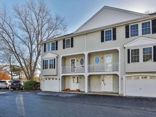 184 Tyngsboro Rd Unit 14, North Chelmsford, MA 01863