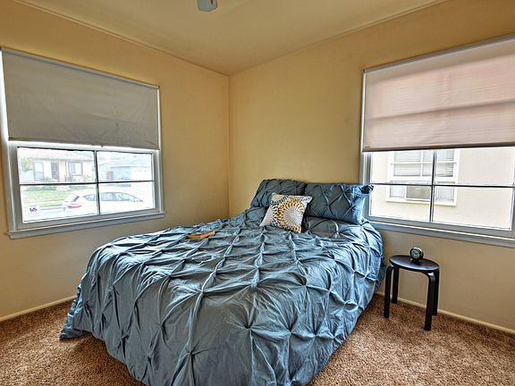 3rd image of 4739 Coldbrook Ave