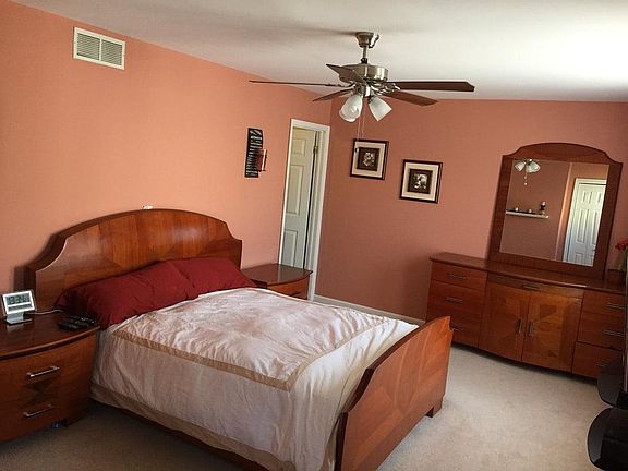 5th image of 46 Black Oak Ct
