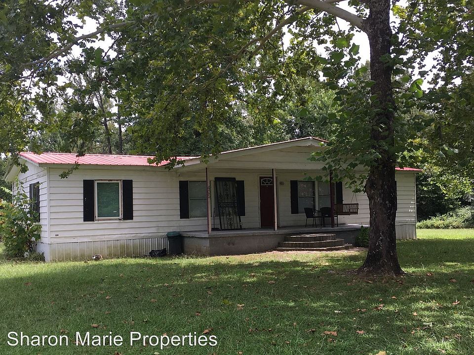 2nd image of 405 Joseph Ln