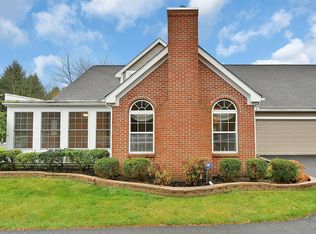 883 Shelbourne Pl, Newark, OH 43055