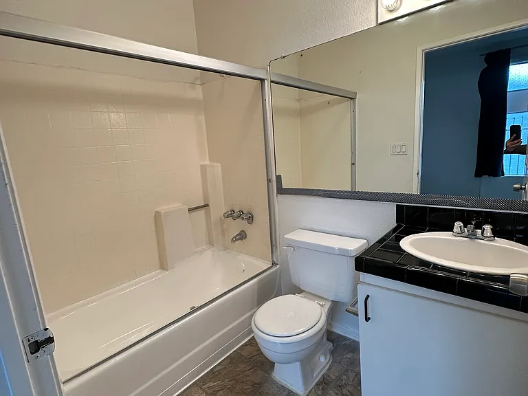 Bedroom 2 En-suite Bathroom