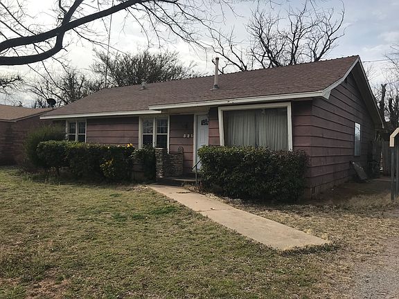 Faces East, Large Corner Lot