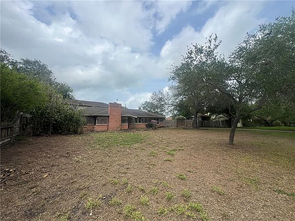 2nd image of 6042 Ebonwood Dr