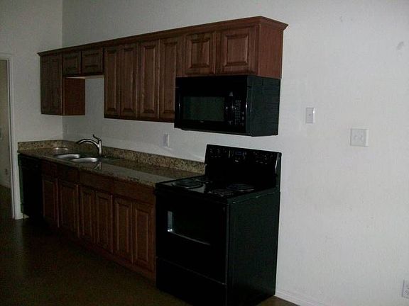 2nd image of 2716-A Saulsbury Dr