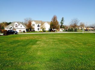 3 Timothy Ct, West Seneca, NY 14224