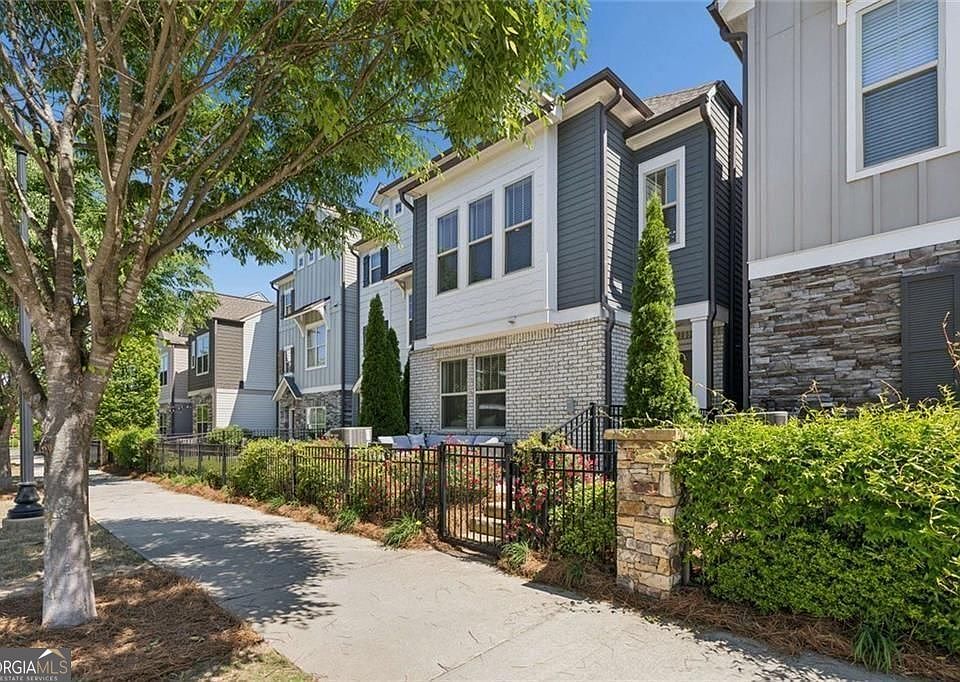 1st image of 1061 Kirkland Cir