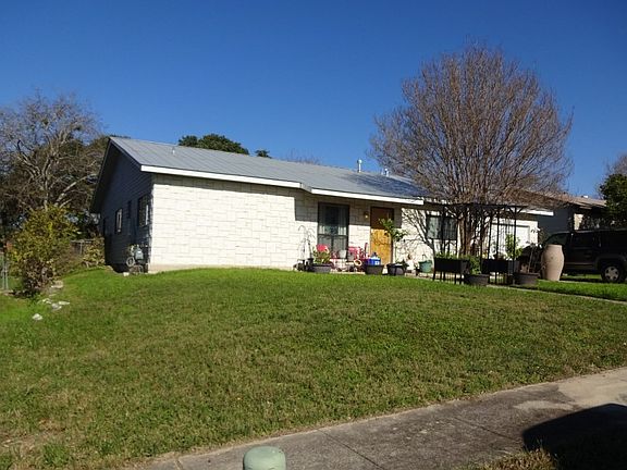 3rd image of 14319 Angus St