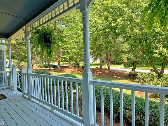 5th image of 2517 Fair Oaks Dr