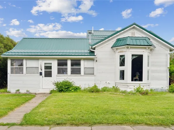 1103 A Ave, Vinton, IA 52349