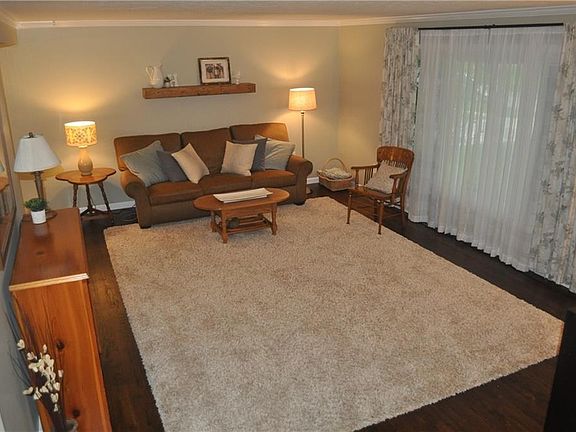 5th image of 10099 Serene Ct