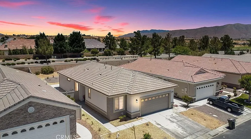 11045 Waterwood St — Photo 1