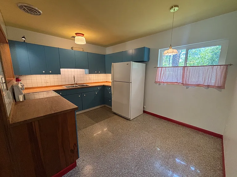1321 NE 17th Ave — Photo 6