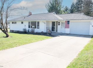 488 Tallwood Dr, Barberton, OH