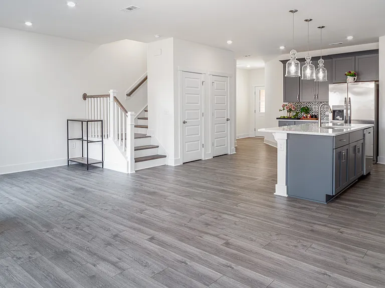 6808 Doddridge Ln — Photo 15