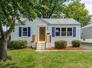 10661 Saint Philip Ln, Saint Ann, MO 63074