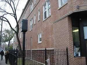 2nd image of 1147 S Richmond St