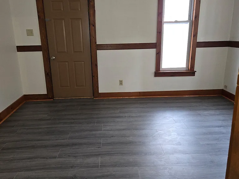 310 W High St — Photo 6