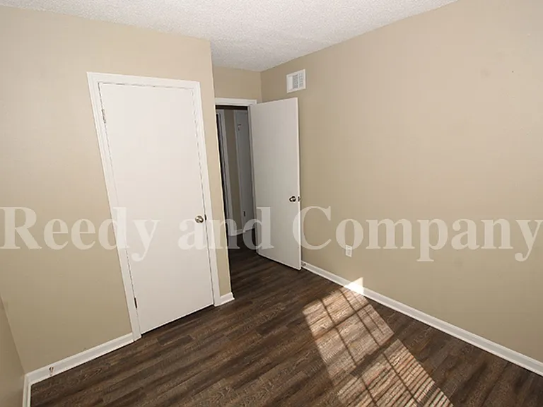 3230 Sweet Springs Dr — Photo 11