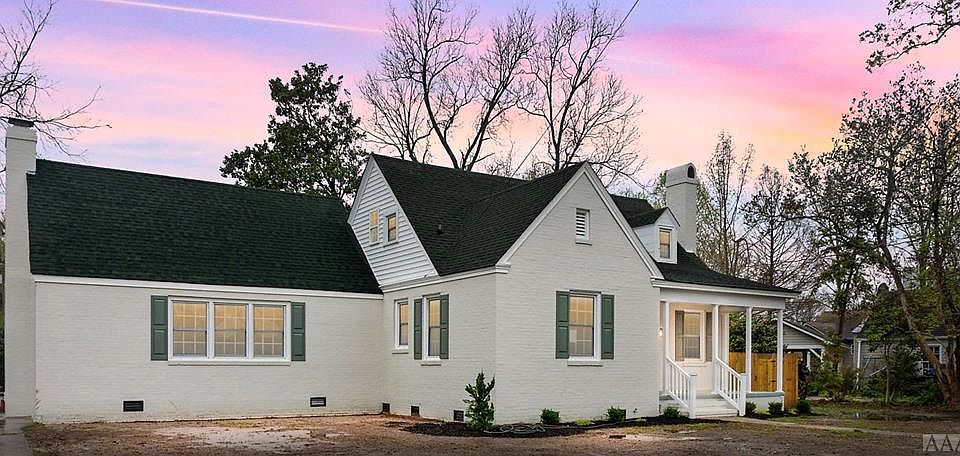 1st image of 703 Agawam St