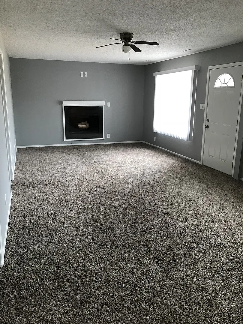 Secluded 3 Bedroom/1 Bath Ranch Home available in June! — Photo 4