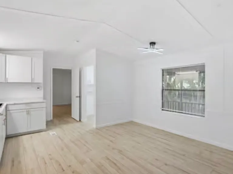 25107 Ada Mae St #1 — Photo 4