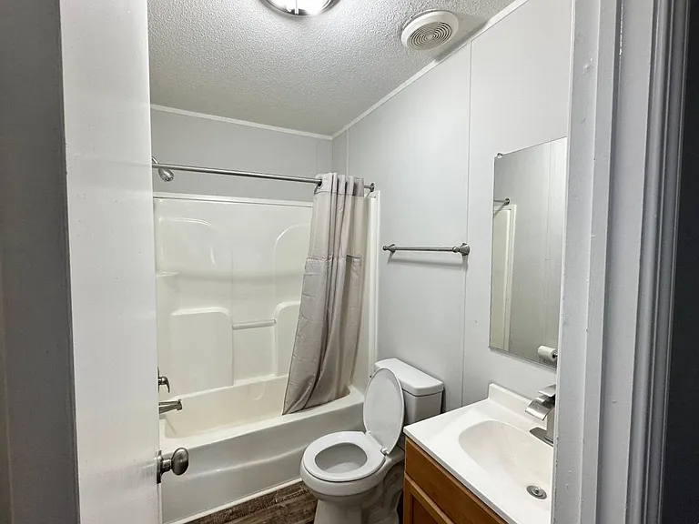 7874 State Highway 395 — Photo 35