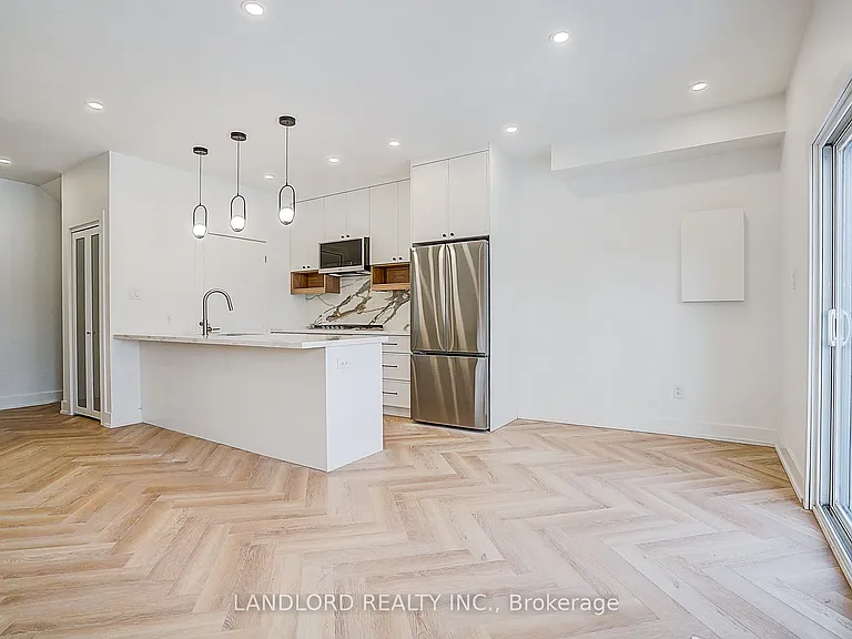 1146 Broadview Ave #1 — Photo 15