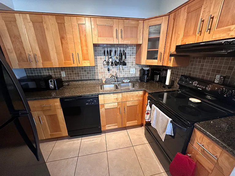 4875 Coquina Key Dr SE #D — Photo 5