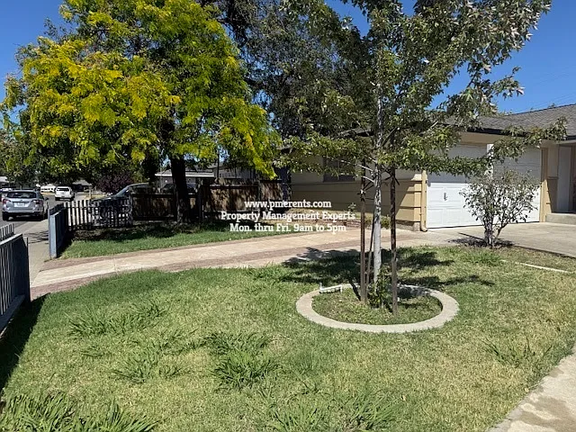3 bed, 1.0 bath, 1120 sqft, $2,400 — Photo 2