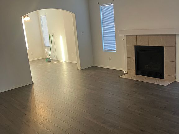5th image of 1713 Gallinas Rd NE