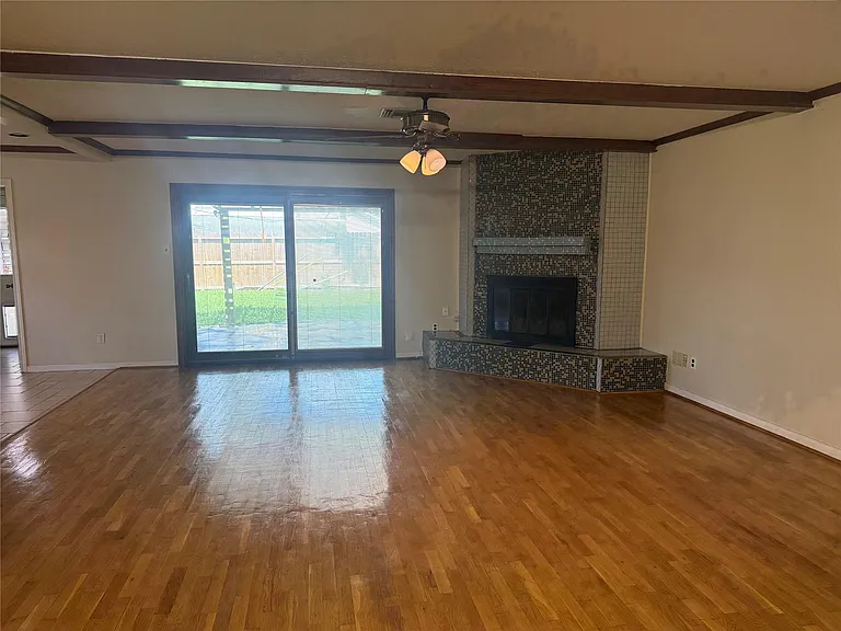 7718 Lacy Hill Dr — Photo 18