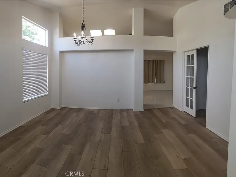 3080 Hampton Ave — Photo 4