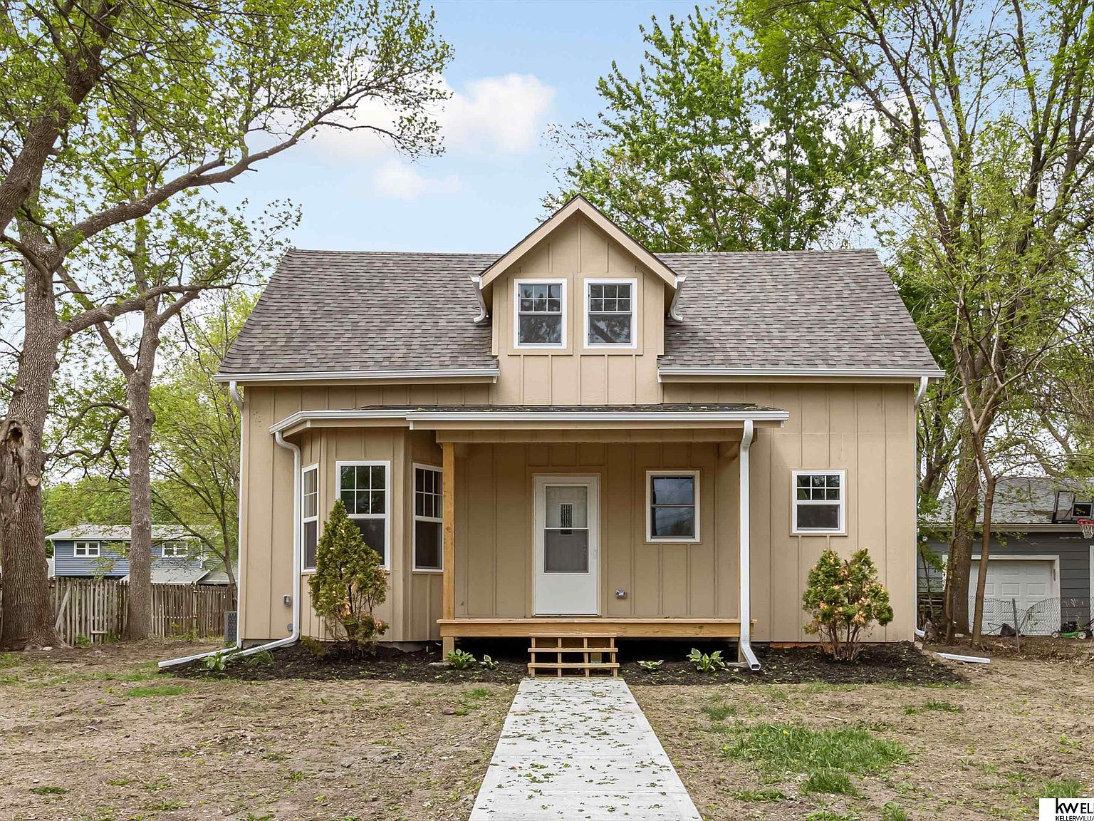 210 E Main St, Cedar Bluffs, NE 68015 | Zillow
