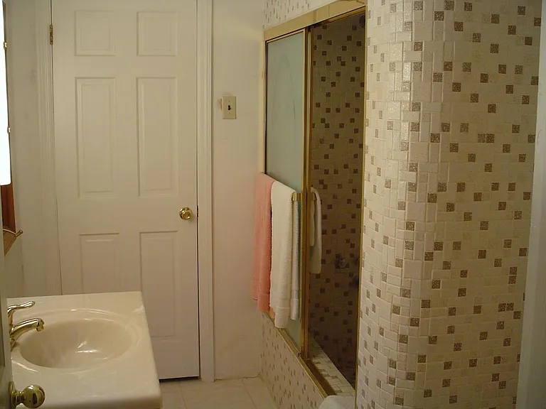 1650 Colonial Dr — Photo 20